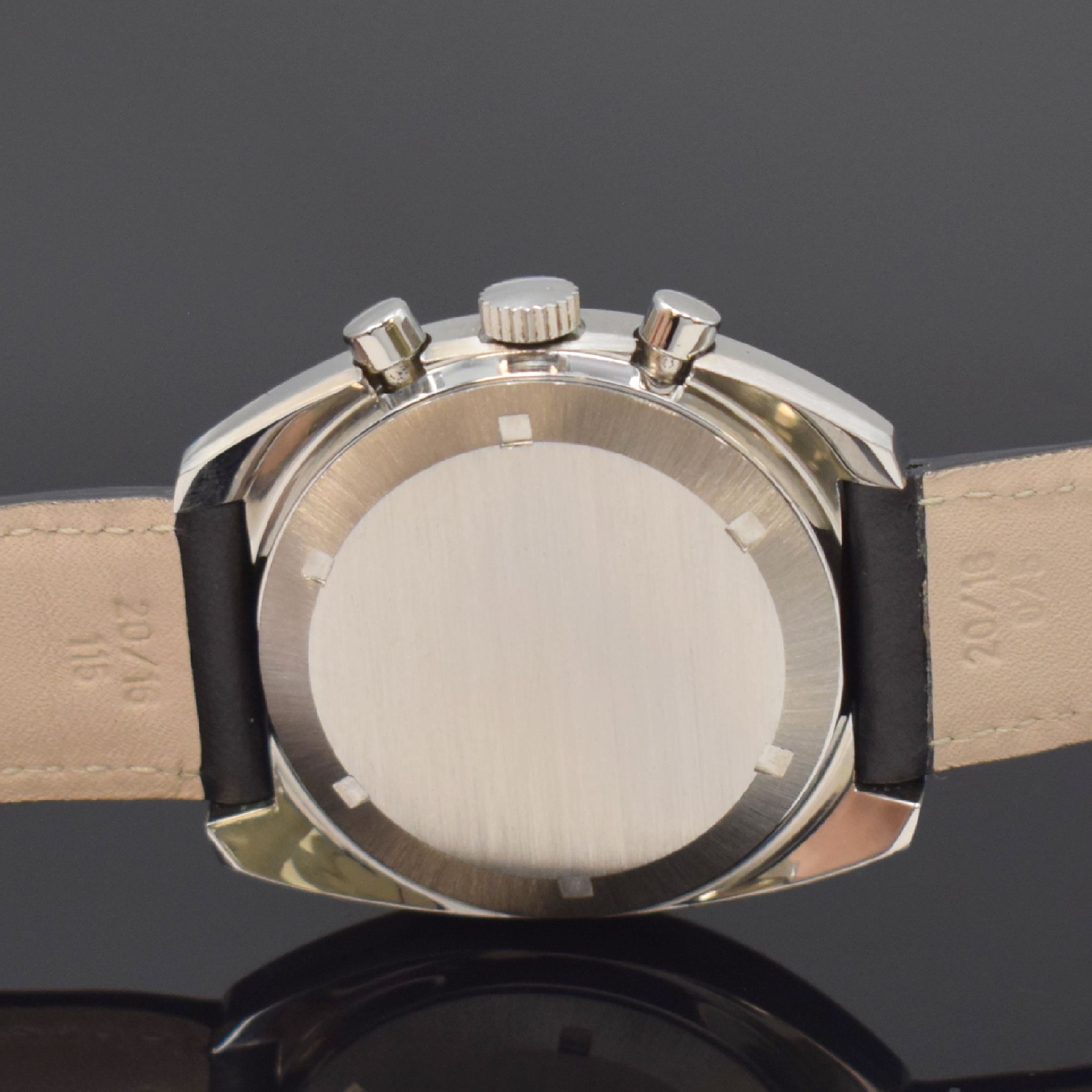 Detail c: TISSOT Navigator Herrenarmbanduhr Referenz 45 501 mit Chronograph in Stahl, Schweiz um 1970, Automatik, 2-teil. Geh., Boden geschr., silb. Zifferbl. ...