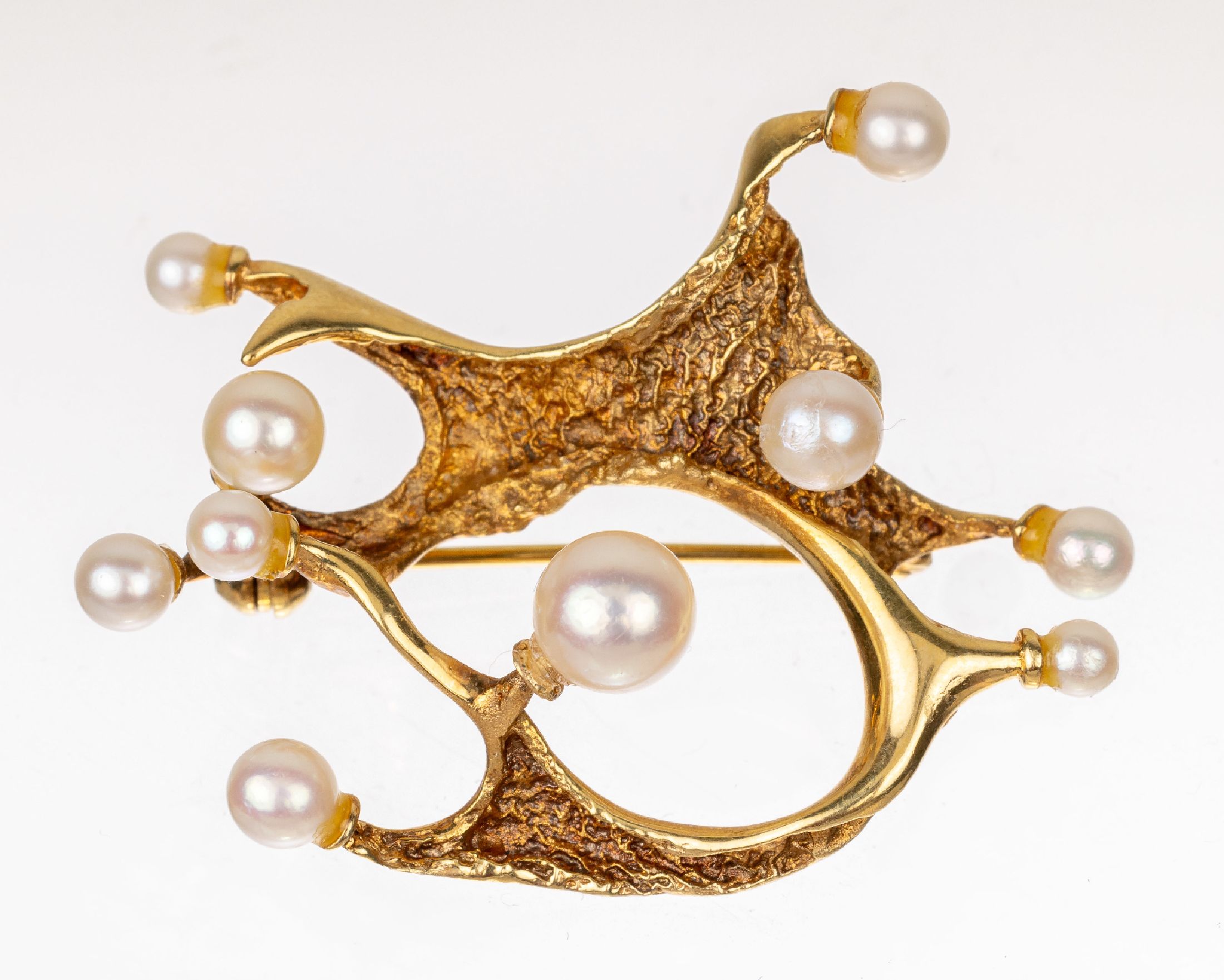 14 kt Gold Zuchtperl-Brosche, GG 585/000, abstrakte Gestaltung, Akoyazuchtperlen, D. ca.2.9 - 5.9 mm, ca. 3.9 x 3 cm, ca. 6.6 g