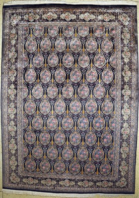 Image 26707722 - Kashmir cork fine, signed, India, approx. 60 years, corkwool, approx. 395 x 283 cm, condition: 2. Rugs, Carpets & Flatweaves