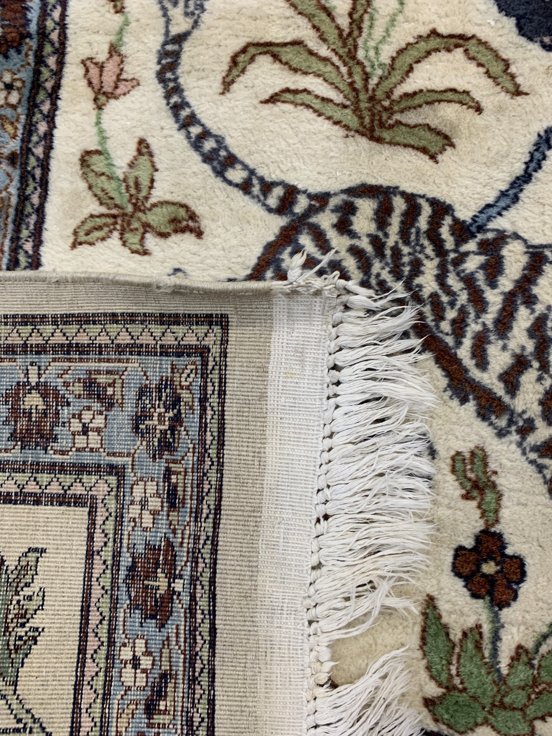 Detail g: Lahor alt, Pakistan, um 1950, Wolle auf Baumwolle, ca. 344 x 244 cm, EHZ: 3