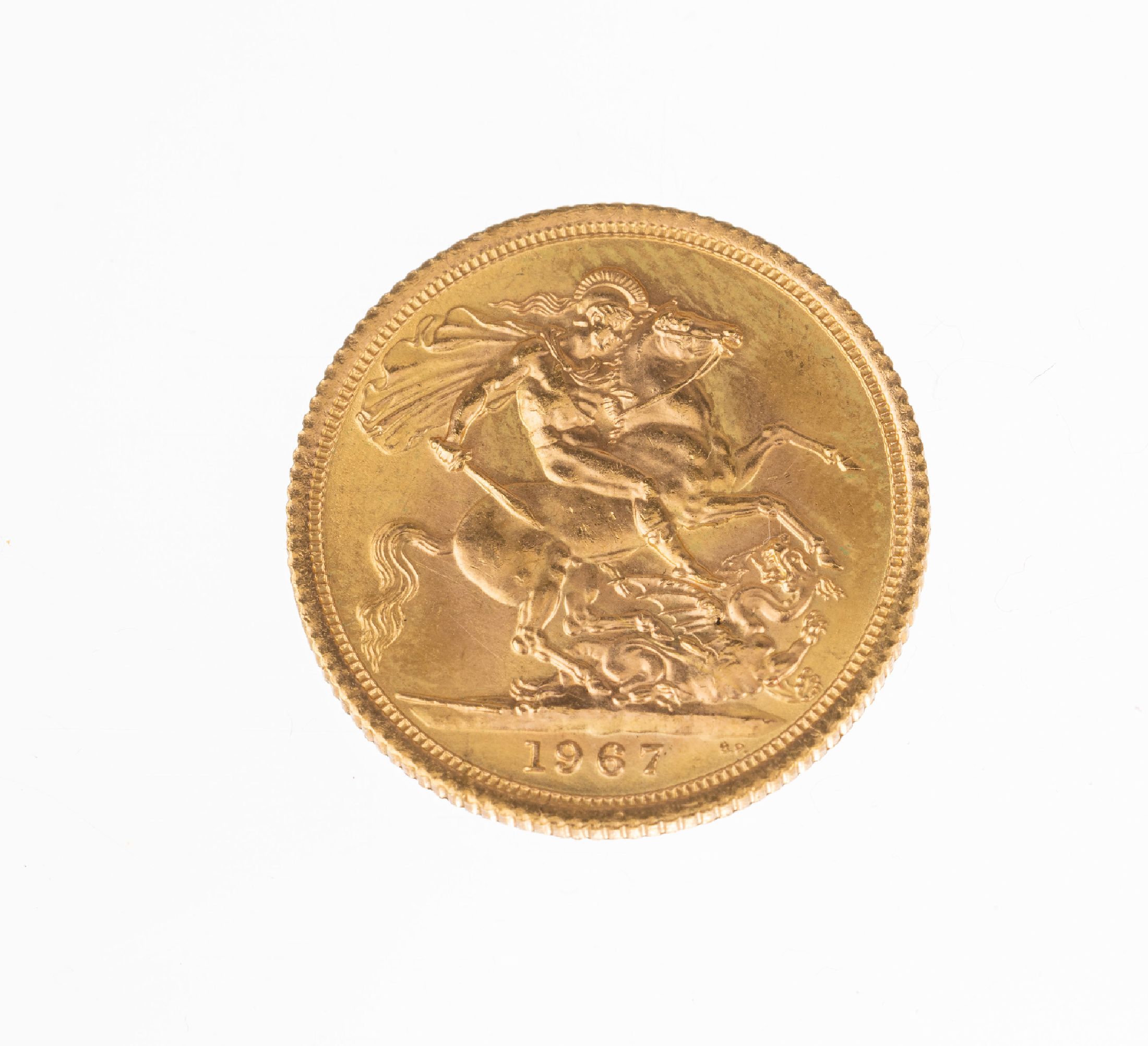 Detail a: Goldmünze Sovereign, Großbritannien, 1967, Elizabeth II., RV: Heiliger Georg hoch zu Rossim Kampf mit dem Drachen
