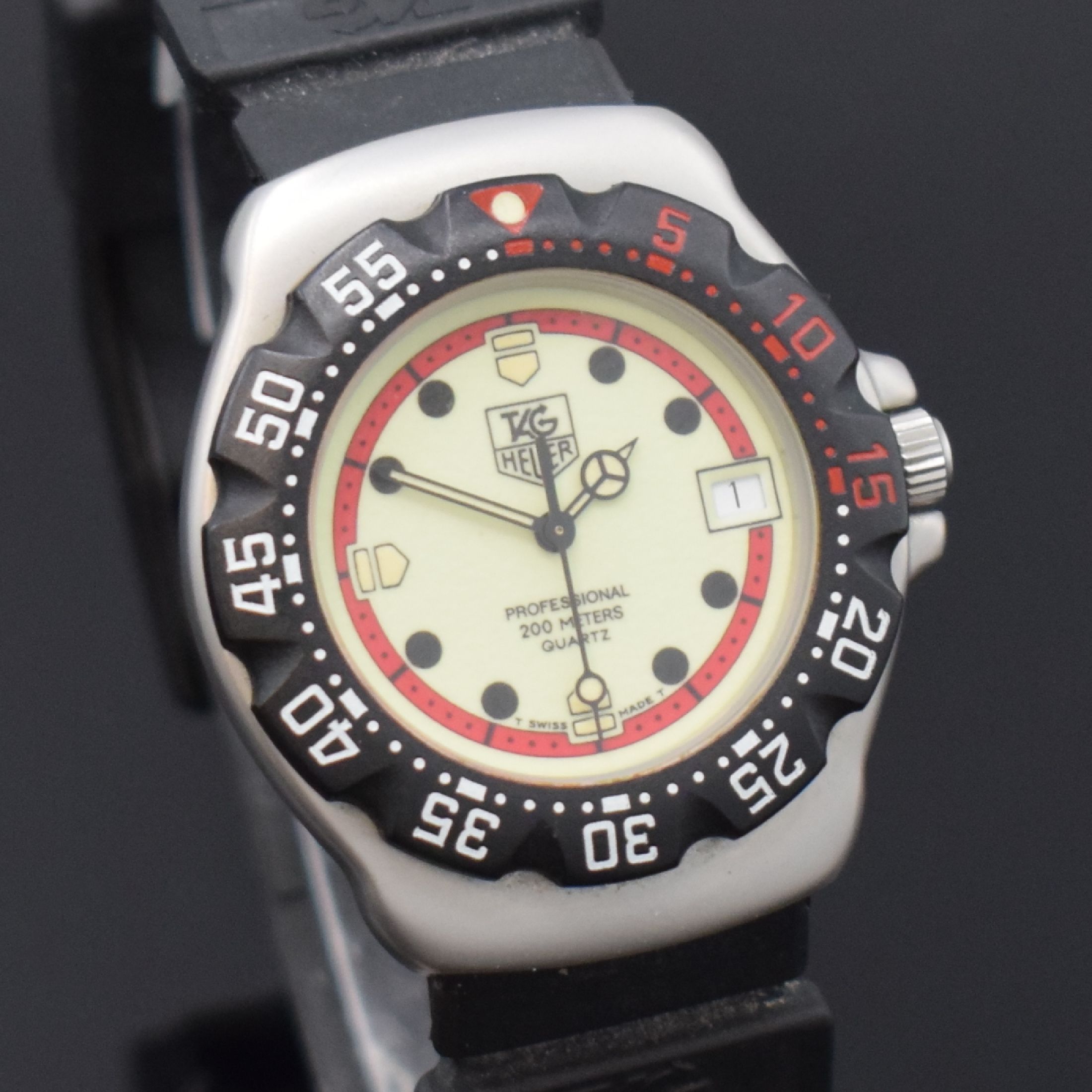 Detail c: TAG HEUER Professional Formula 1 Armbanduhr in Stahl Referenz WA1211, Schweiz um 1995, quarz, matt. Geh., Boden verschr., orig. Kautschukband m. ...