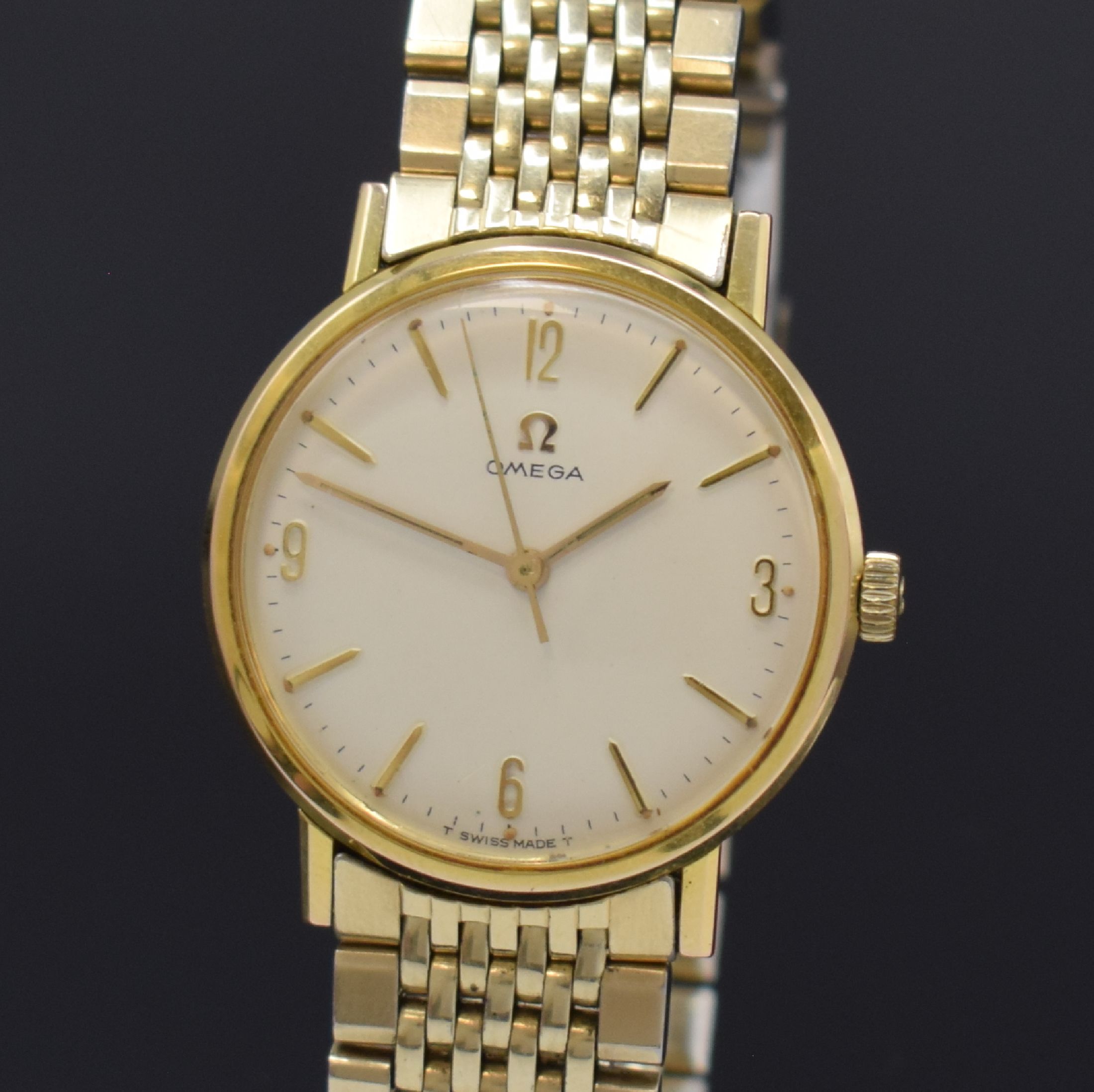 Detail a: OMEGA Geneve Herrenarmbanduhr Referenz 131.019, Schweiz um 1969, Handaufzug, verg. Metallgeh. inkl. orig. Gliederband, Edelst.- Boden aufgedr., ...