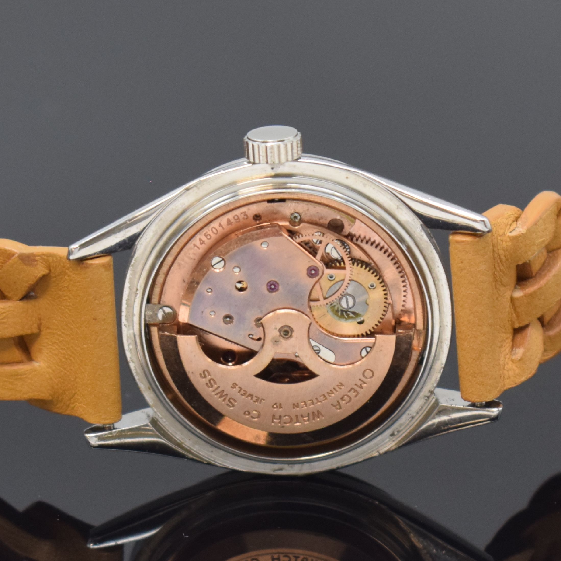 Detail d: OMEGA Automatik Armbanduhr Referenz 2802 - 1SC, Schweiz um 1956, Edelstahlgeh., Boden und Glasrand aufgedr., silb. Zifferbl. m. aufgel. Std.-Zeichen ...