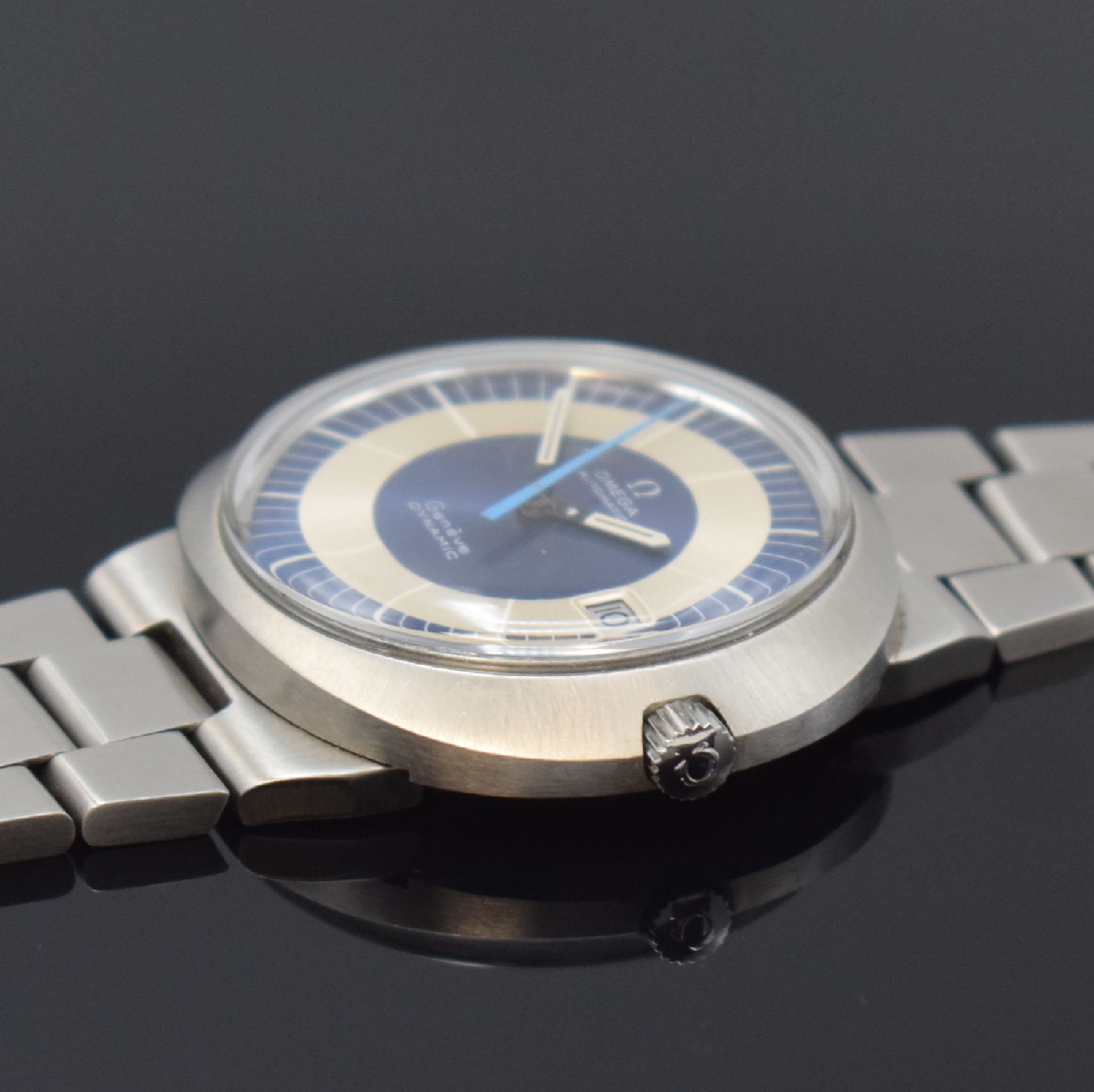 Detail c: OMEGA Geneve Dynamic Herrenarmbanduhr in Edelstahl, Schweiz um 1969, Automatik, Monocoque-Geh. inkl. Gliederband m. Faltschl., 2-farb. Zifferbl., ...