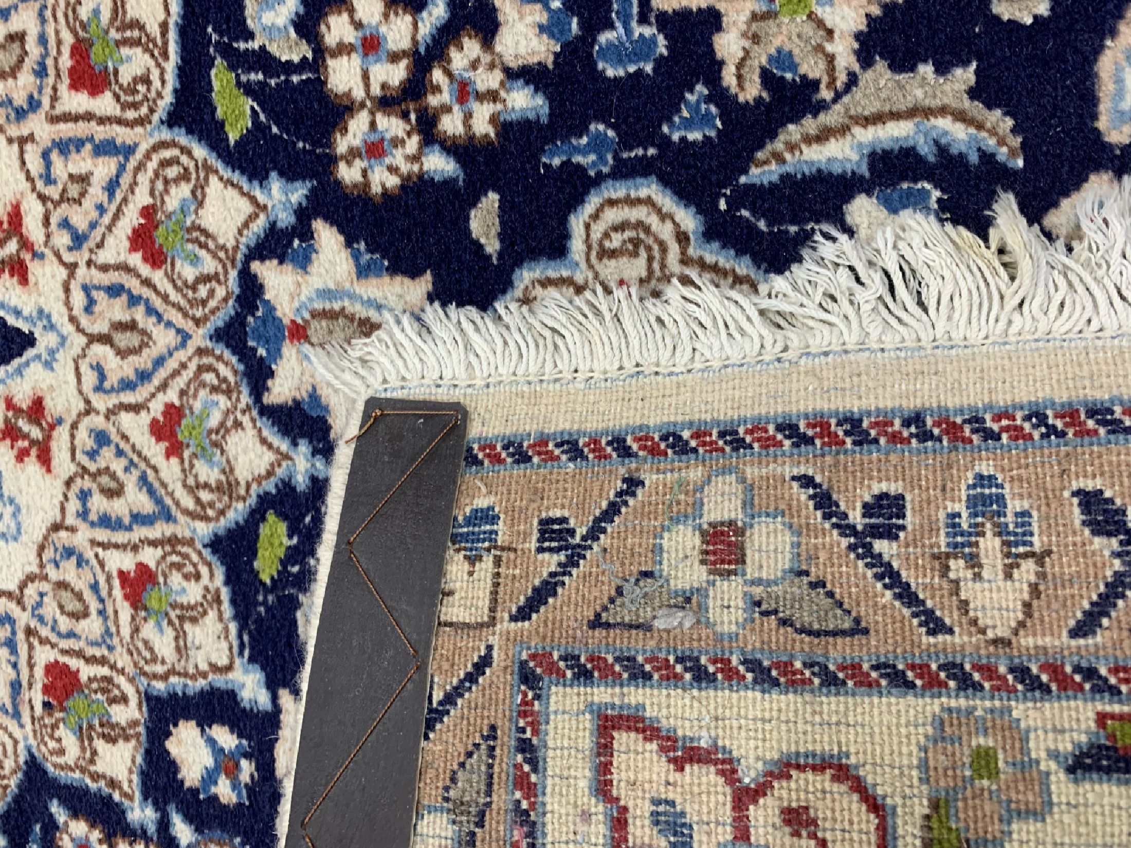 Detail f: Konvolut 5 Nain, Persien, ca. 40 Jahre, Wolle auf Baumwolle, ca. 265 x 88 cm & ca. 132 x 90 cm, EHZ: 2