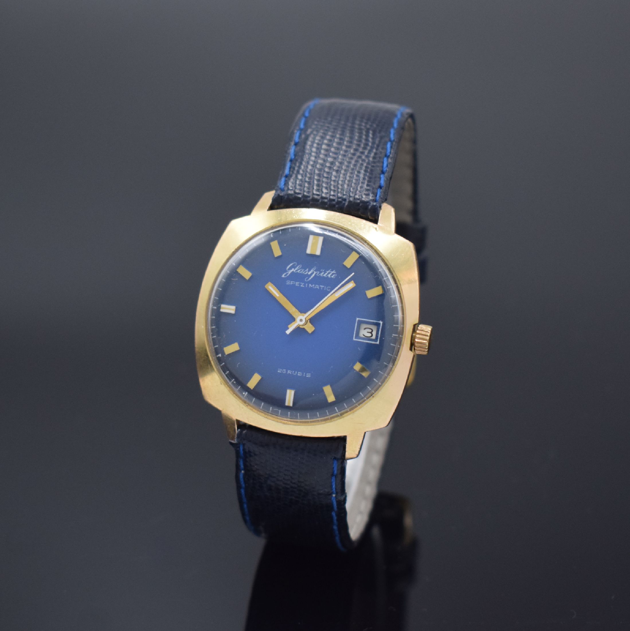 GLASHÜTTE Spezimatic Kaliber 06-66 sogenannter "Goldfuchs" seltene vergoldete Armbanduhr, DDR um 1977, Automatik, 2-tlg. Geh. m. aufgedr. ...