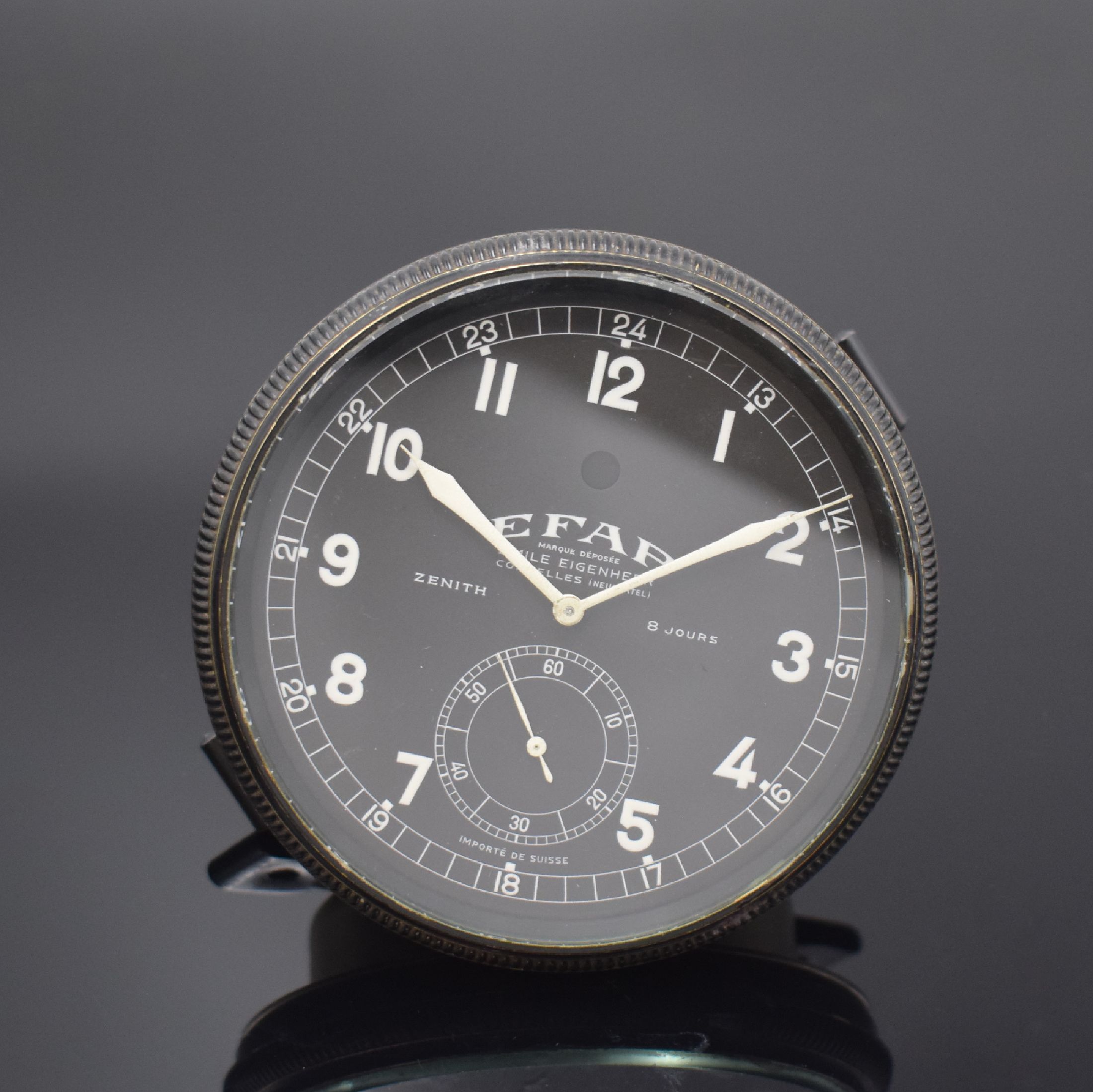 ZENITH EFAP 8-Tage Borduhr mit Lünetten- Aufzug, Schweiz um 1940, vern. Geh., schwarze Lünette, schwarzes Zifferbl. m. weißen arab. Zahlen, kl. ...