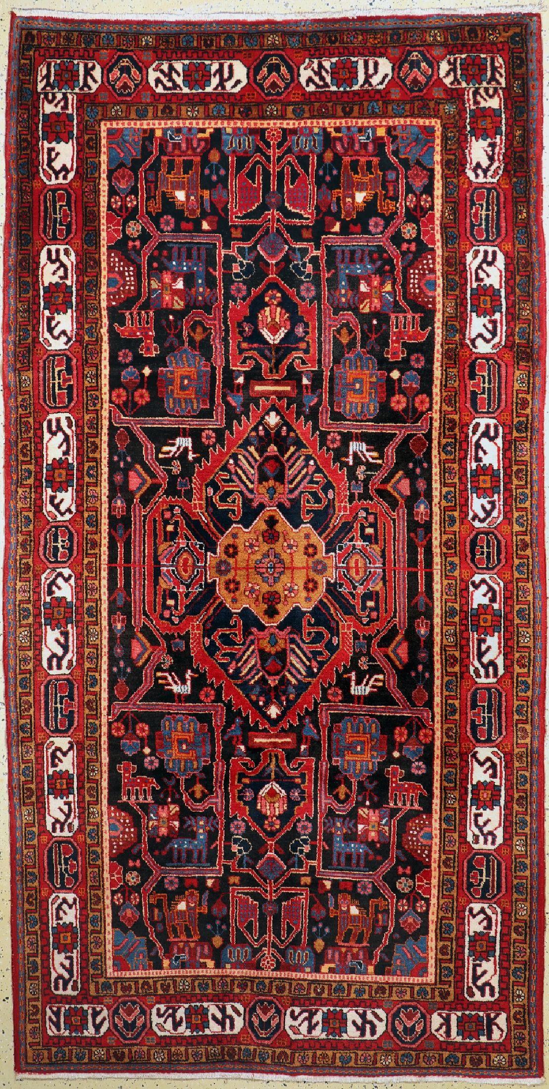 Nahawand, Persien, ca. 50 Jahre, Wolle auf Baumwolle, ca. 325 x 163 cm, EHZ: 1-2