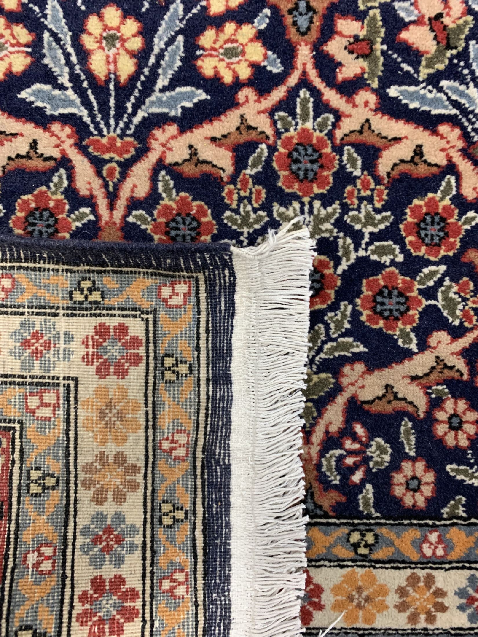 Detail d: Hereke Wollteppich fein, Türkei, um 1950, Wolle auf Baumwolle, ca. 260 x 166 cm, EHZ: 1-2