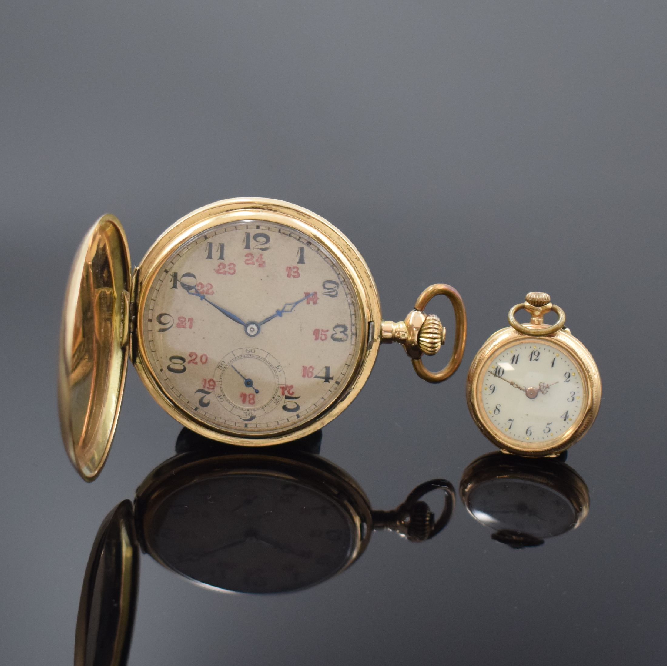 Herrensavonette und Damentaschenuhr in GG 585/000, Schweiz um 1900/1920, 1) Herren- Savonette, guill. 2-Deckel Goldgeh. berieb., vers. Zifferbl., ...