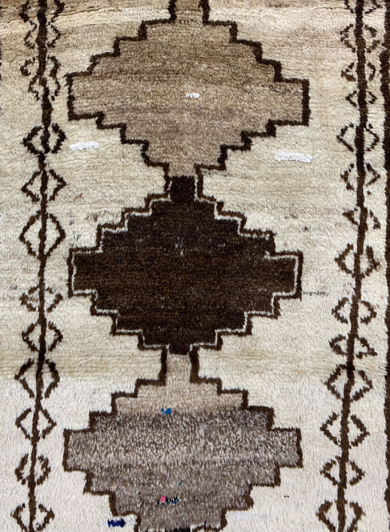 Detail b: Luri Gabbeh, Persien, um 1930, Wolle auf Wolle, ca. 262 x 97 cm, EHZ: 2