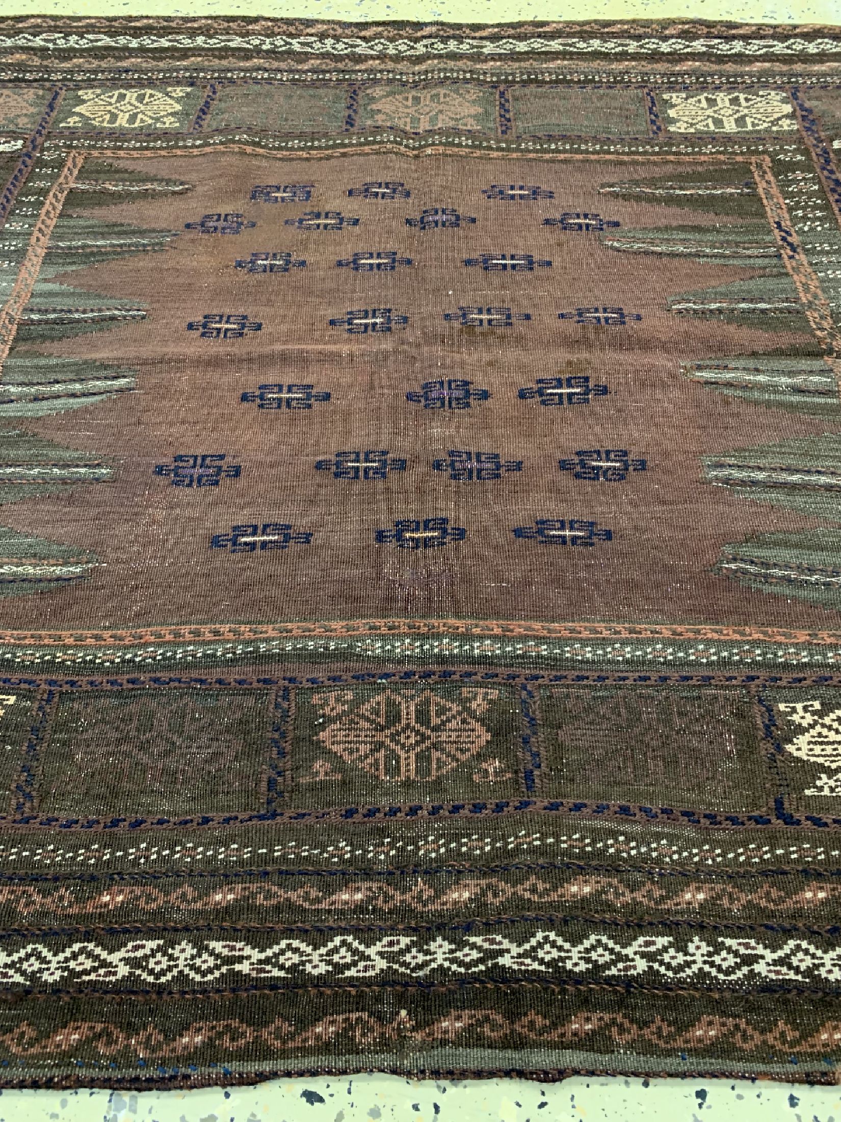 Detail c: Belutsch Sofreh, Persien, 19.Jhd, Wolle aufWolle, ca. 137 x 123 cm, EHZ: 1-2