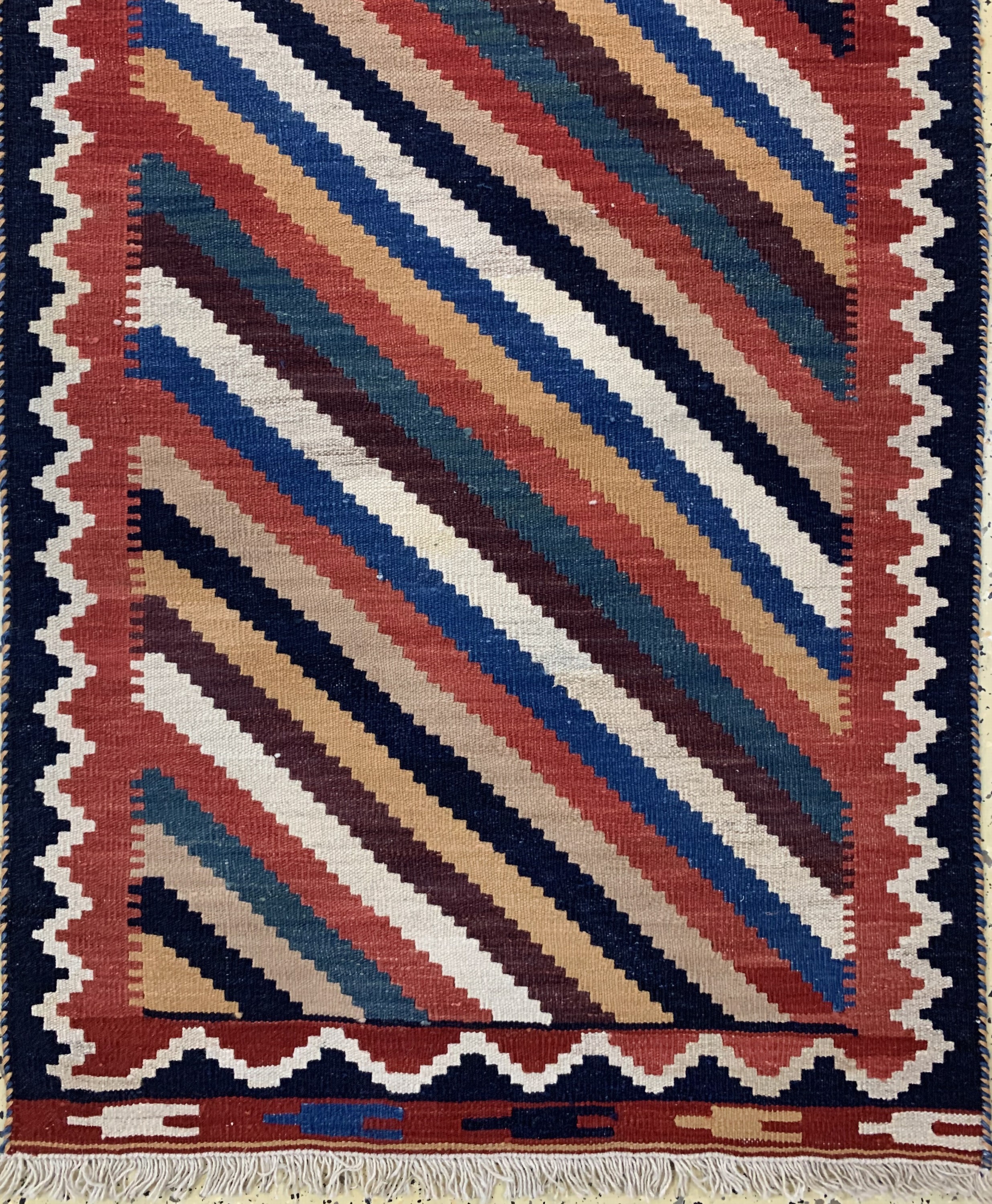 Detail a: Ghaschgai Kelim, Persien, ca. 50 Jahre, Wolle auf Wolle, ca. 530 x 90 cm, EHZ: 1-2