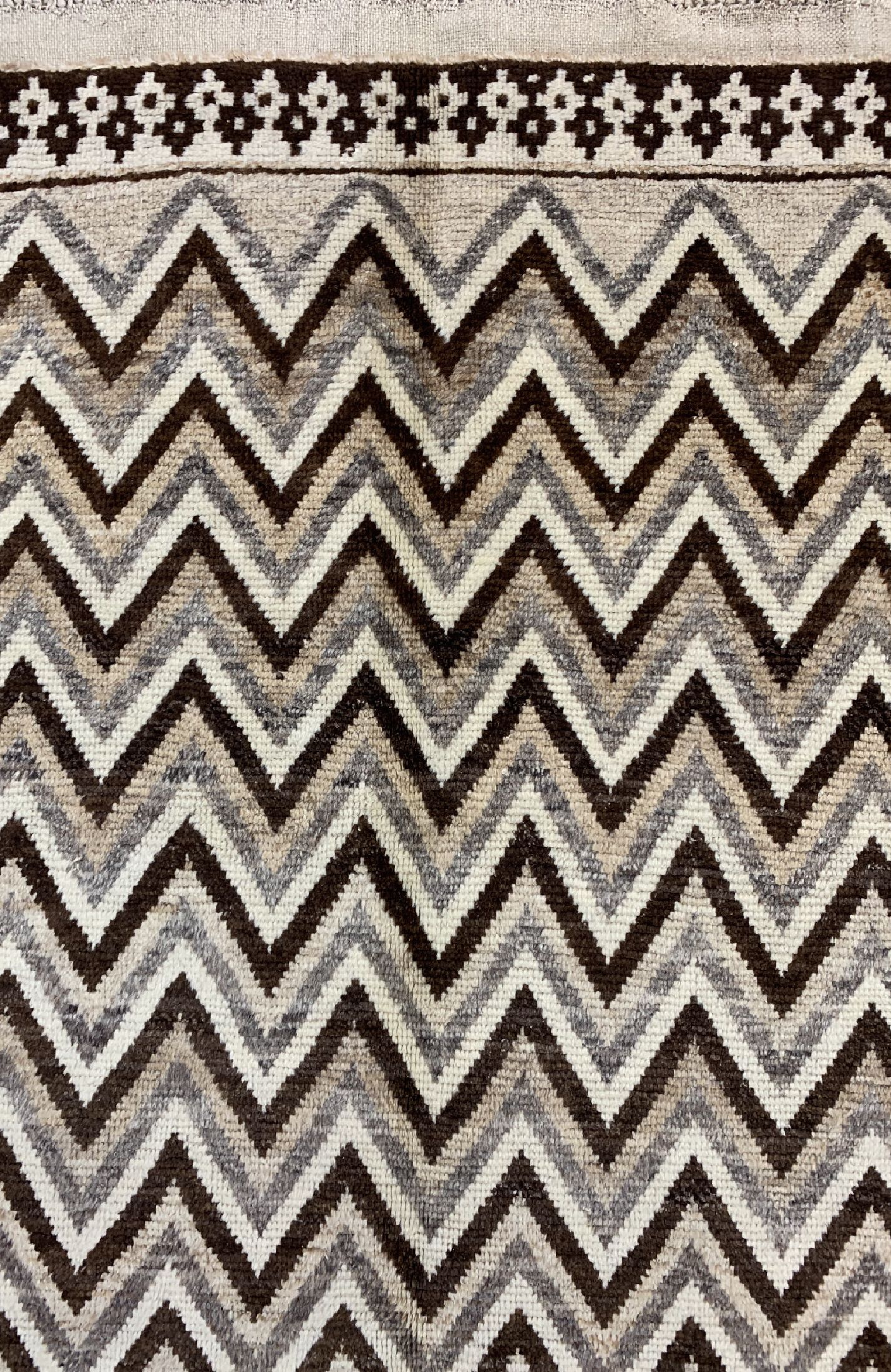 Detail b: Luri Gabbeh, Persien, um 1920/1930, Wolle auf Wolle, ca. 224 x 129 cm, EHZ: 1-2