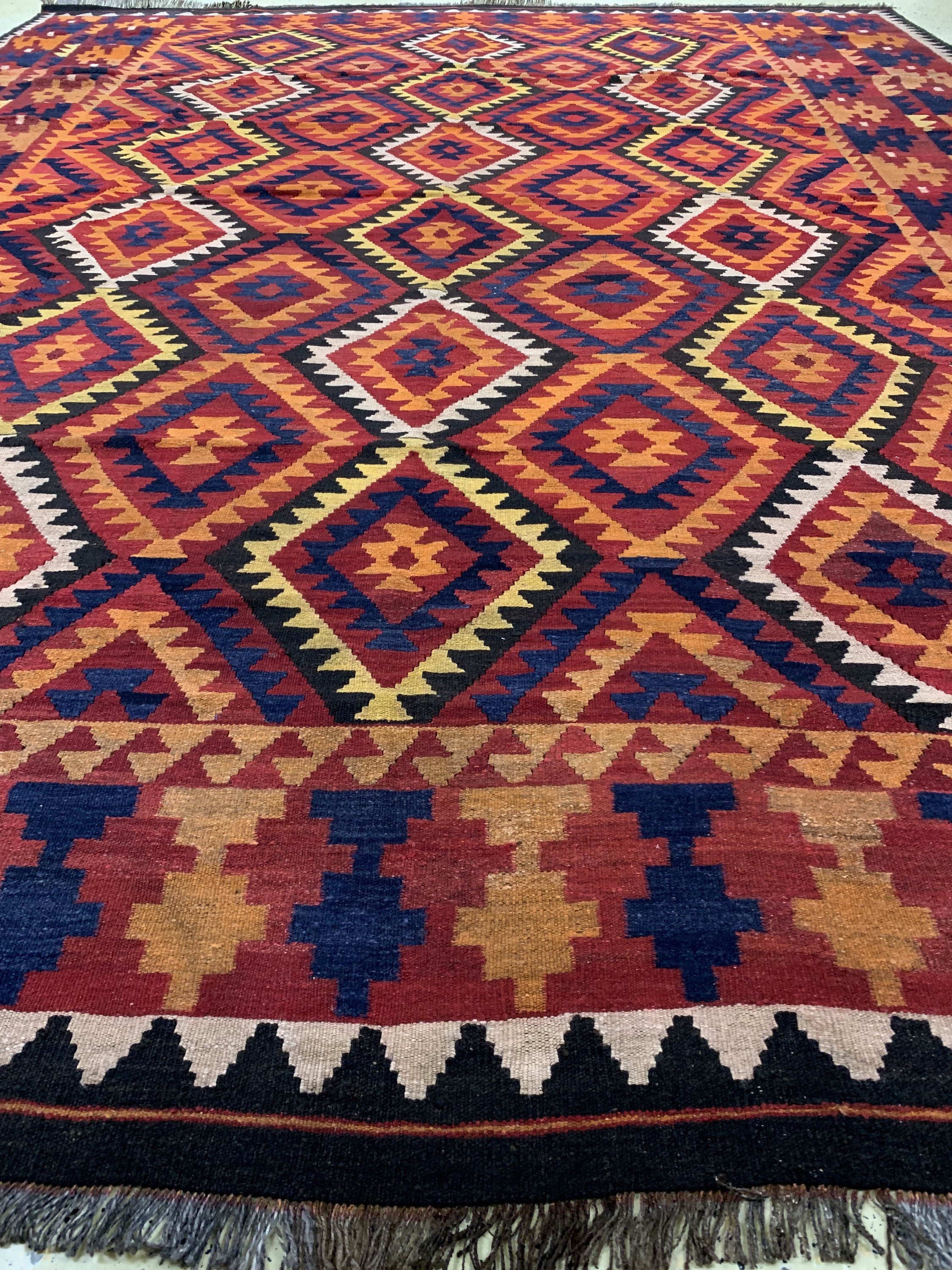 Detail d: Uzbek Kelim, Uzbekistan, um 1950, Wolle aufWolle, ca. 370 x 286 cm, EHZ: 1-2