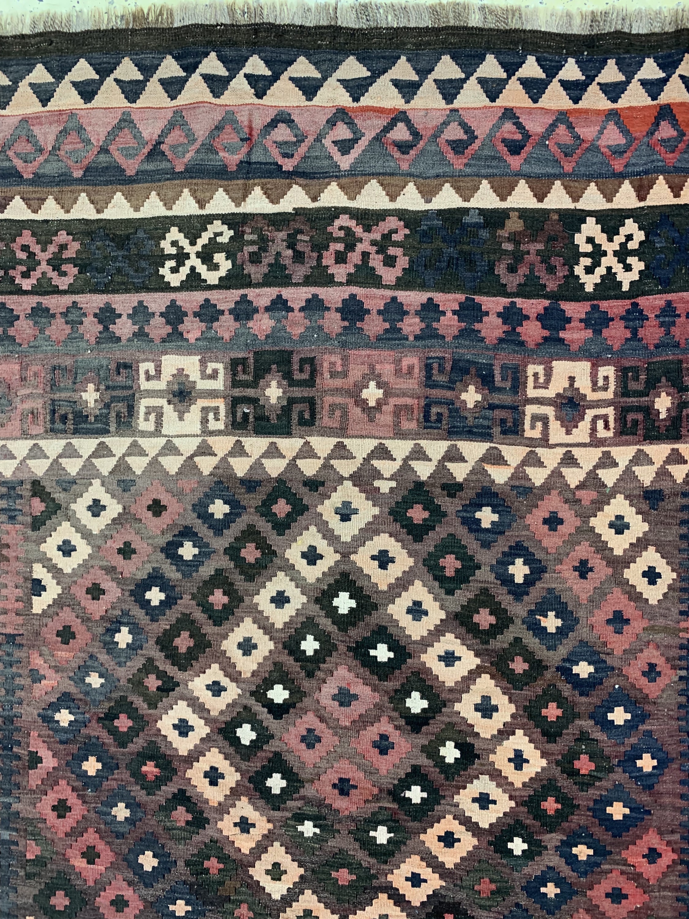 Detail d: Uzbek Kelim, Uzbekistan, ca. 50 Jahre, Wolle auf Wolle, ca. 350 x 240 cm, EHZ: 2