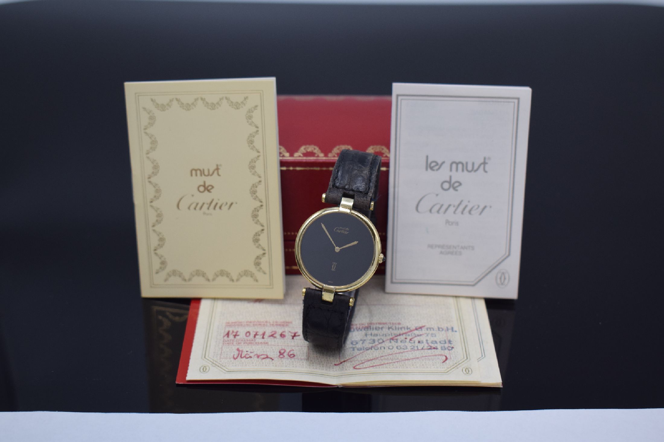 Detail a: CARTIER Vendome Damenarmbanduhr in Vermail, Schweiz lt. orig. Papier verkauft 1986, quartz, 2-fach verschr. Geh. in vergoldetem Sterling-Silber, ...