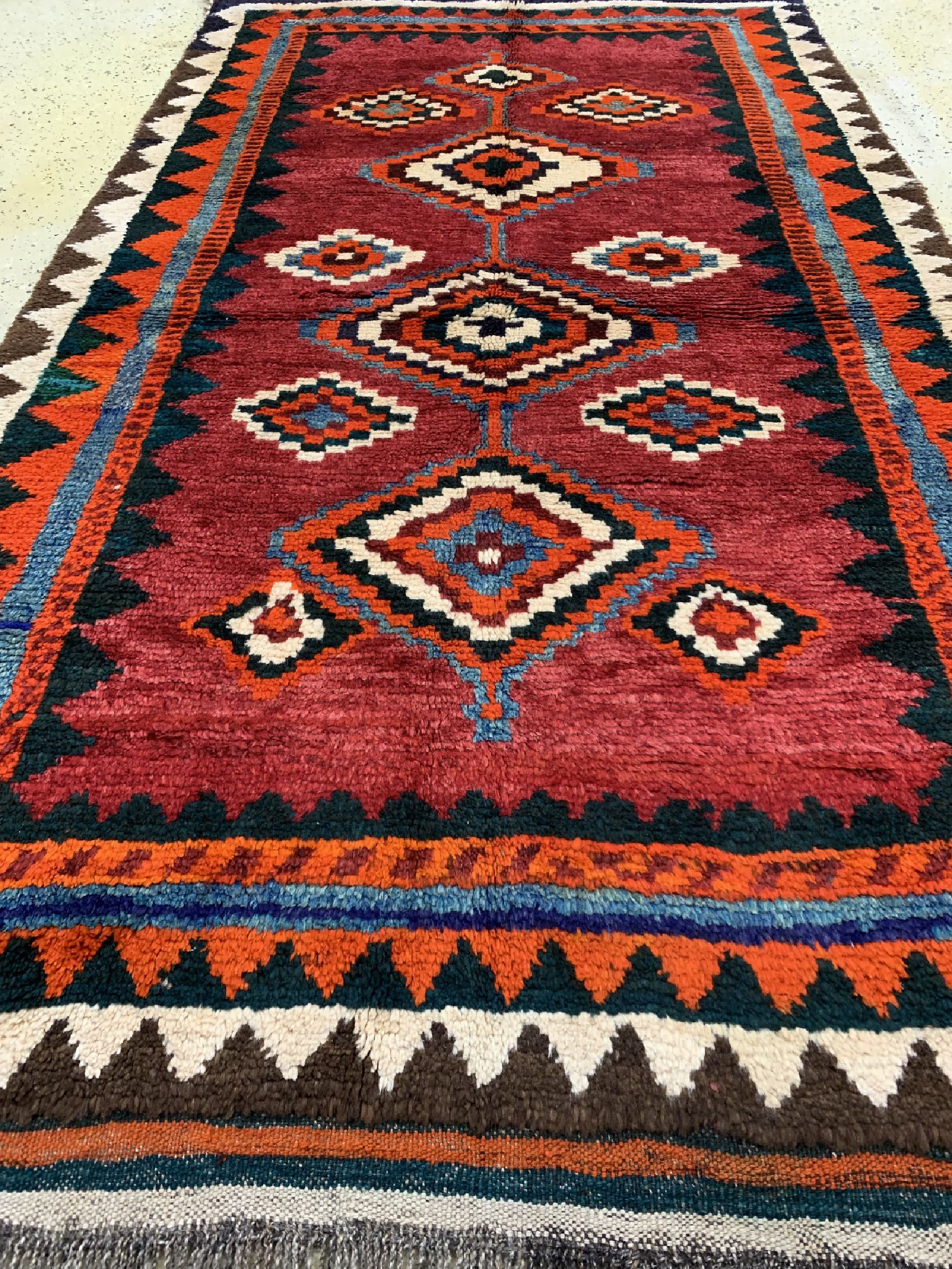 Detail c: Luri Gabbeh, Persien, um 1950, Wolle auf Wolle, ca. 260 x 145 cm, EHZ: 2