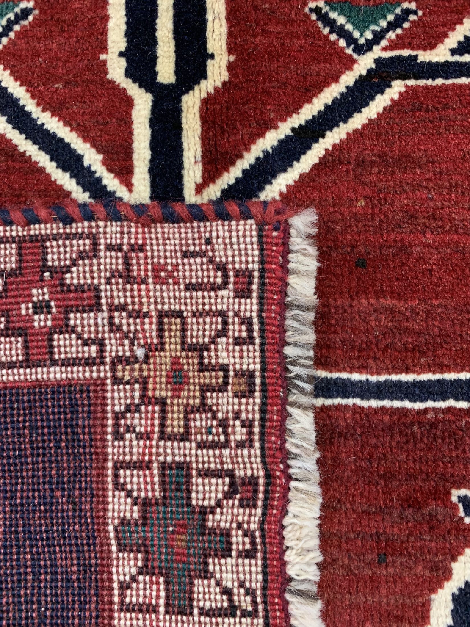 Detail e: Ghaschgai Kashkuli fein, Persien, um 1960, Wolle auf Wolle, ca. 177 x 105 cm, EHZ: 1-2