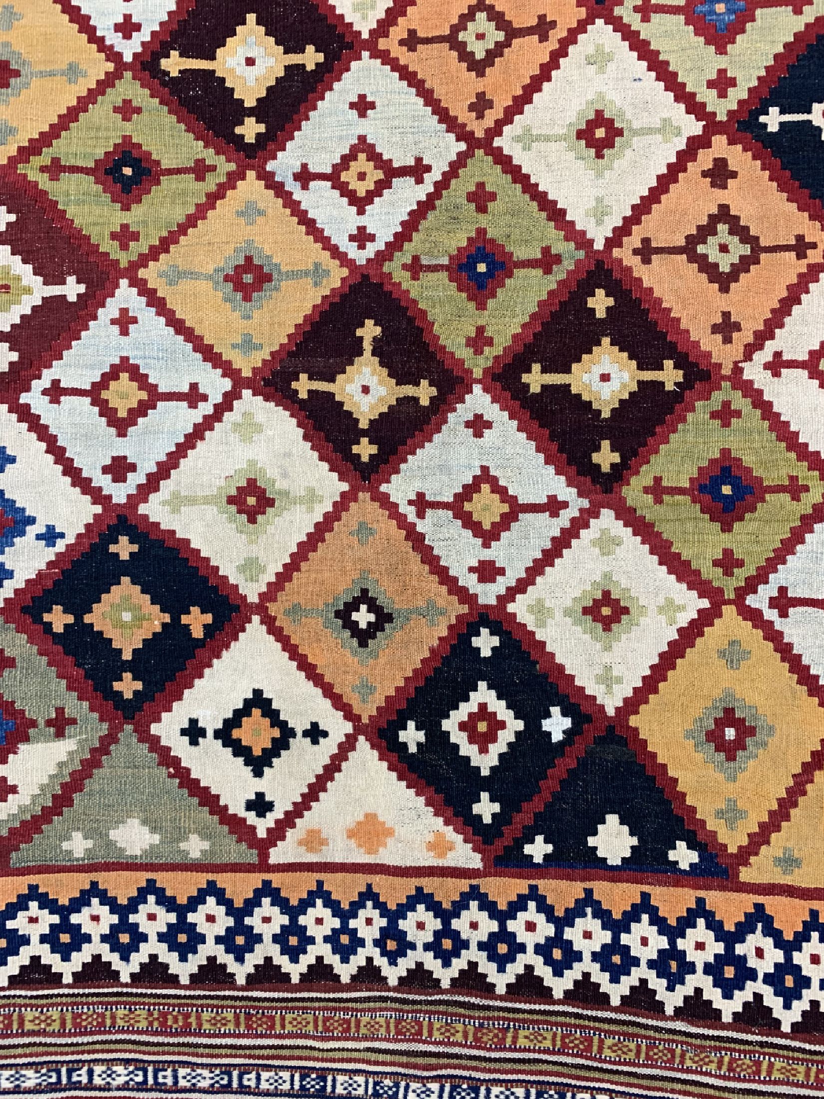 Detail b: Ghaschgai Kelim, Persien, um 1900, Wolle auf Wolle, ca. 283 x 154 cm, EHZ: 1-2