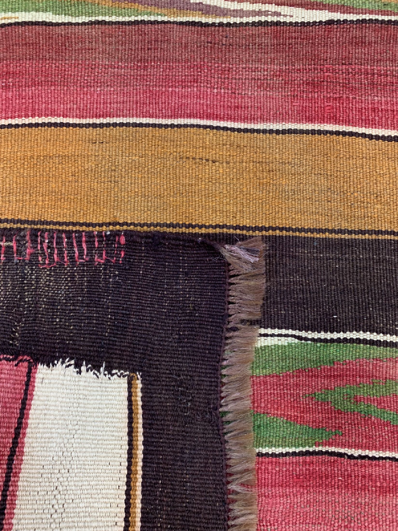 Detail d: Tadjiken Kelim, Tadjikistan, um 1930, Wolleauf Wolle, ca. 143 x 152 cm, EHZ: 1-2