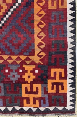 26710251a - Uzbek Kilim, Uzbekistan, approx. 50 years, wool on wool, approx. 376 x 212 cm, condition: 2. Rugs, Carpets & Flatweaves