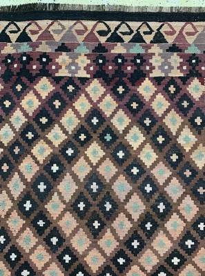 26710264b - Uzbek Kilim, Uzbekistan, approx. 50 years, wool on wool, approx. 300 x 223 cm, condition:1-2. Rugs, Carpets & Flatweaves