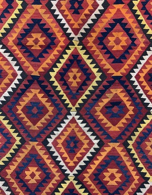 26710277b - Uzbek Kilim, Uzbekistan, around 1950, wool on wool, approx. 370 x 286 cm, condition: 1-2. Rugs, Carpets & Flatweaves