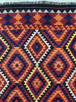 26710277c - Uzbek Kilim, Uzbekistan, around 1950, wool on wool, approx. 370 x 286 cm, condition: 1-2. Rugs, Carpets & Flatweaves