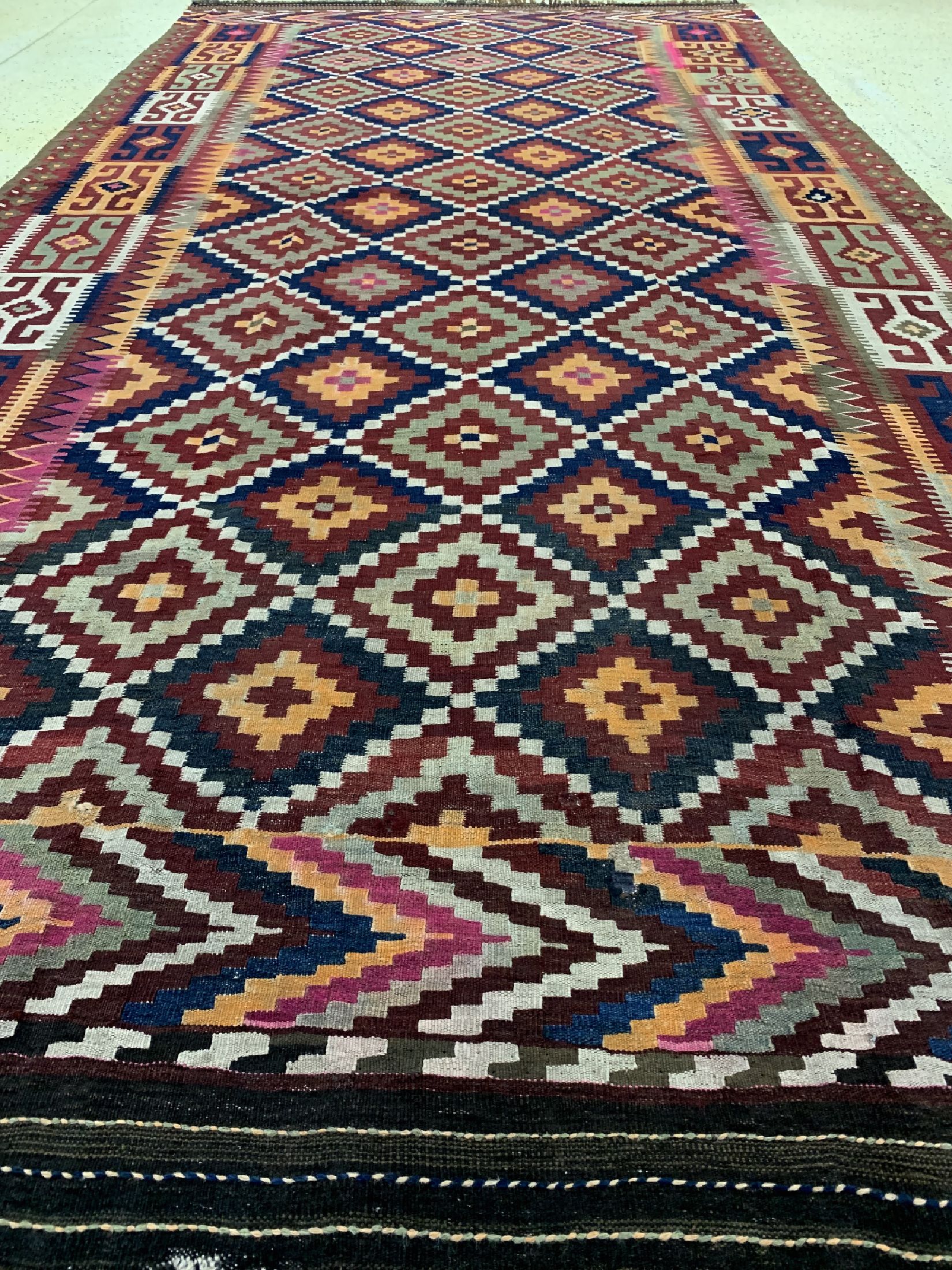 Detail e: Ersari Kelim antik, Afghanistan, um 1910/1920, Wolle auf Wolle, ca. 420 x 207 cm, EHZ: 2(restauriert)