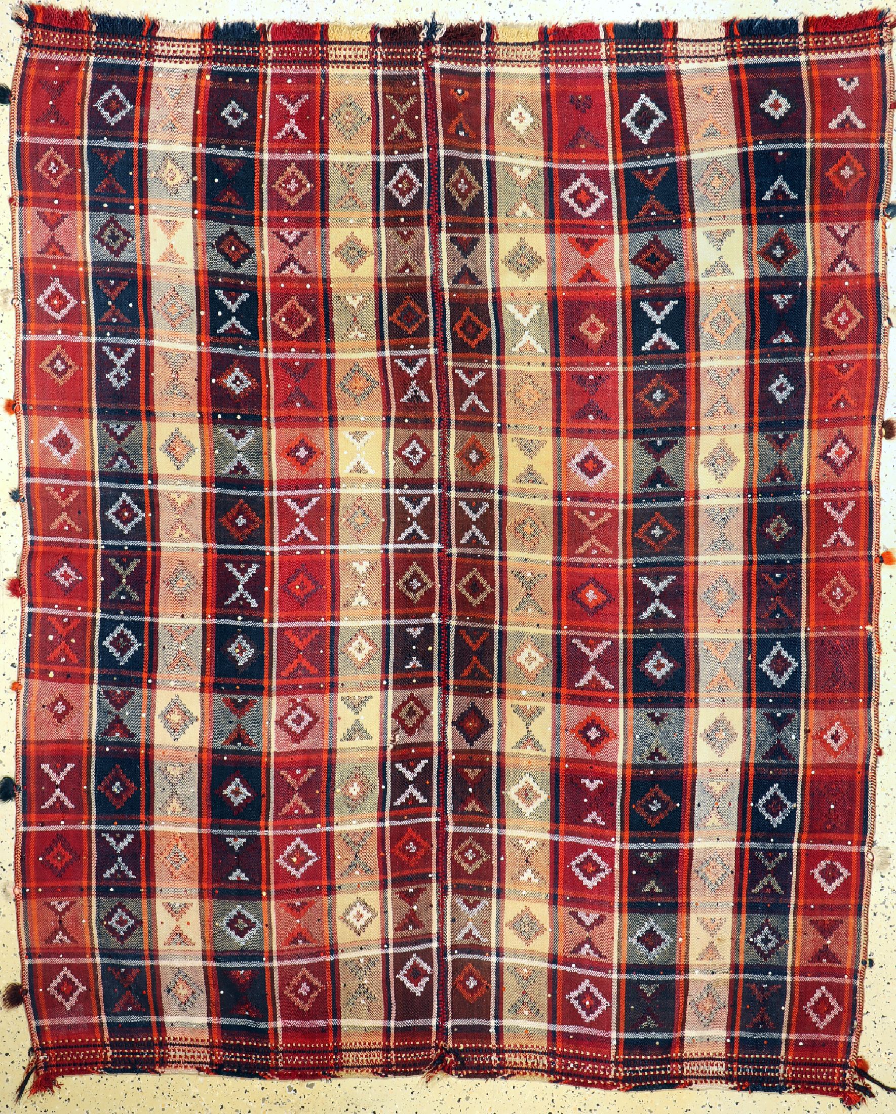 Ghaschgai Djajim, Persien, um 1930/1940, Wolle auf Wolle, ca. 225 x 185 cm, EHZ: 2( kleine Löcher)
