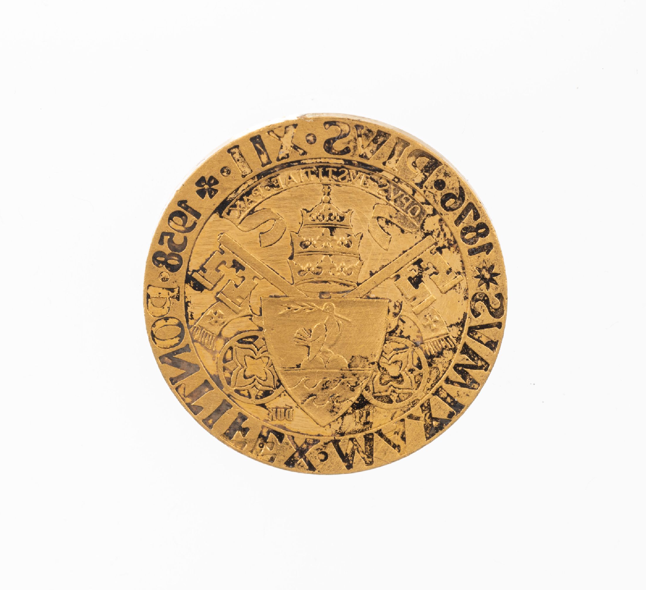 Detail a: Goldmedaille Vatikanstadt Pius XII. Pontifex Maximus 1876-1958, 3 Dukaten o. Jahr, (ohne Angabe des Feingewichtes), Brustbild links, rs Wappen unter ...