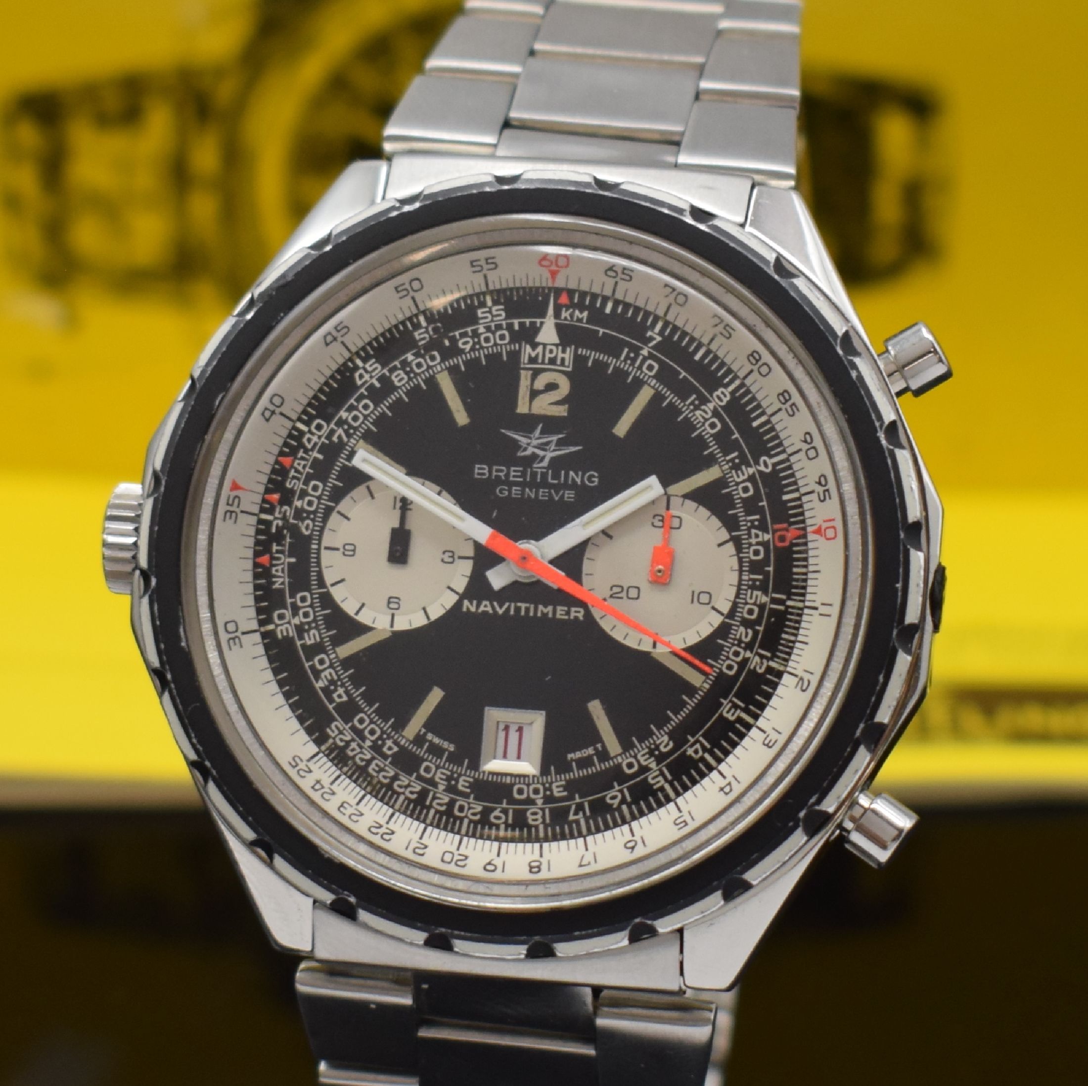 Detail a: BREITLING Armbandchronograph Navitimer Chrono-Matic Referenz 1808, Schweiz um 1972, Edelstahlgeh. inkl. orig. Gliederband m. Faltschl., Boden ...
