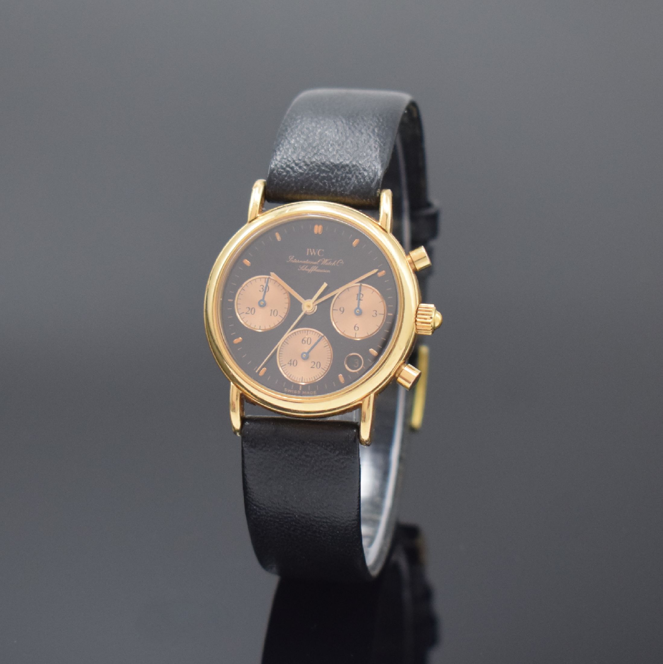 IWC Portofino Damenchronograph in RG 750/000 Referenz 3730,, Schweiz um 1990, quarz, Boden 4-fach verschr., schwarzes Zifferbl. m. gold. Std.-Ind., ...