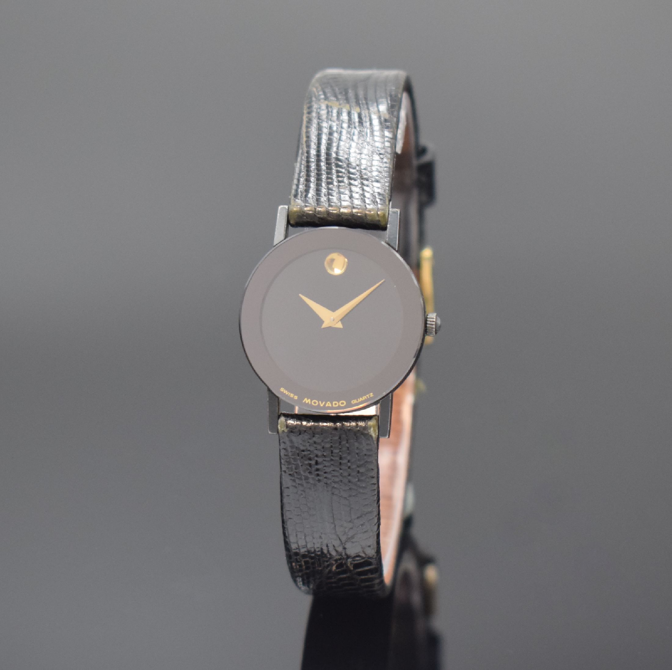 MOVADO Museumswatch Armbanduhr Referenz 87-24-825N, Schweiz um 1995, quarz, geschw. Geh., Edelstahlboden 4-fach verschr., neutr. Lederband m. orig. ...