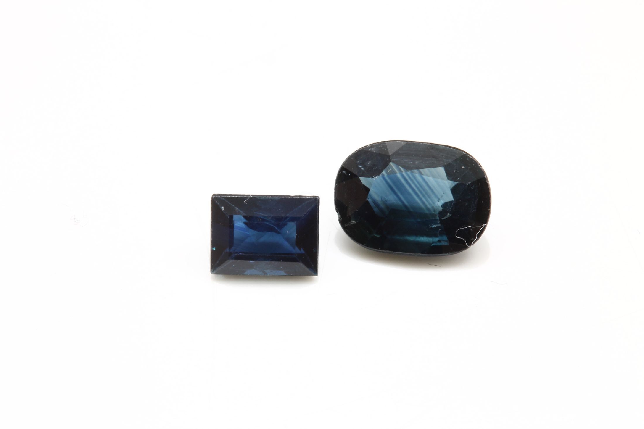 Lot lose Saphire zus. ca. 20.87 ct, versch. Größen, Schliffformen und Farbnuancen