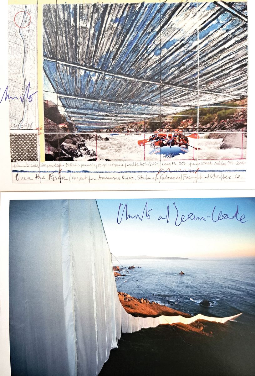 Detail a: Christo, Konvolut aus 3 Offsets aus verschiedenen Projekten, jeweils handsign., Christo und teilweise zusätzlich seiner Frau Jeanne-Claude, Over The ...