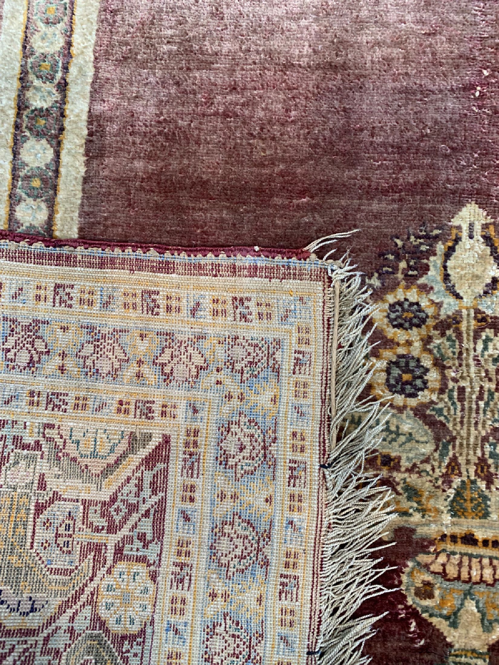 Detail d: Täbriz"Hadji-Jalili"Seide, Persien, 19.Jhd,reine Naturseide, ca. 165 x 117 cm, EHZ: 3-4