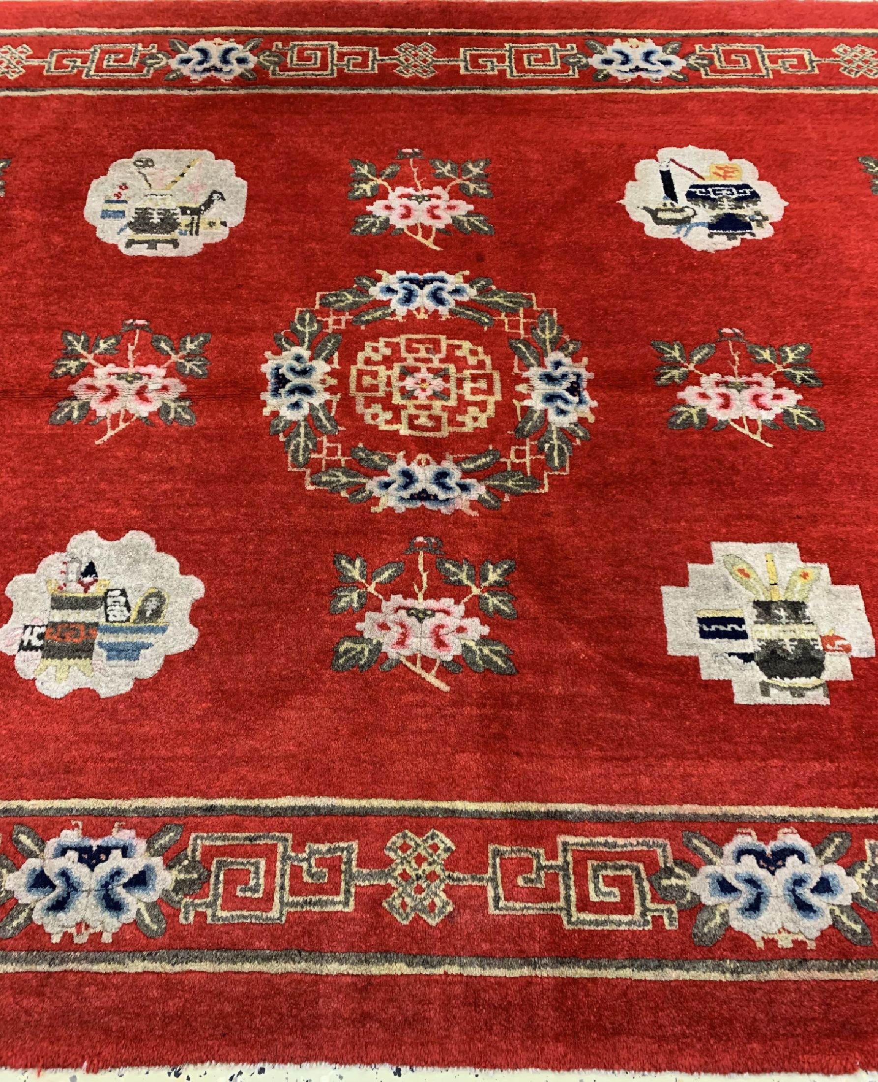 Detail c: Peking antik, China, um 1900, Wolle auf Baumwolle, ca. 210 x 140 cm, EHZ: 2-3