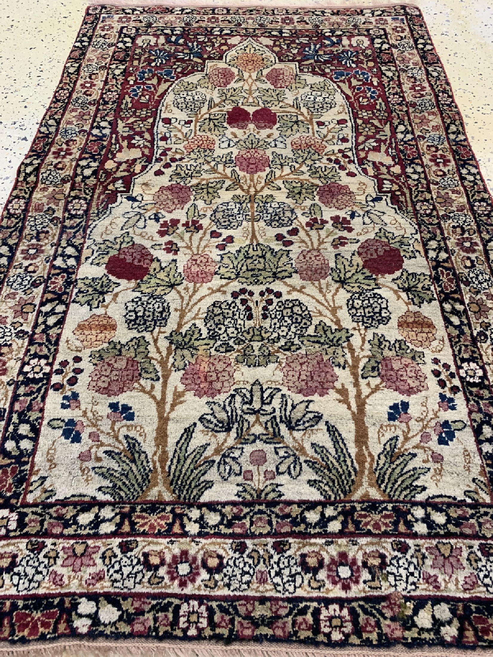 Detail d: Antiker Kerman, Persien, um 1900, Wolle aufBaumwolle, ca. 139 x 87 cm, EHZ: 3