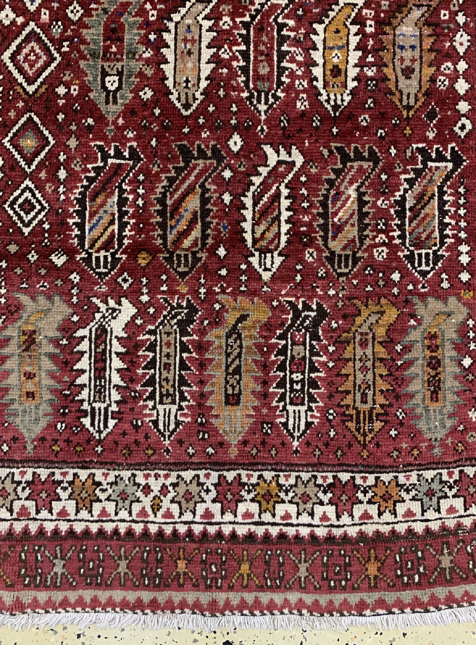 Detail b: Antiker Kazak, Kaukasus, um 1900, Wolle aufBaumwolle, ca. 180 x 100 cm, EHZ: 2-3(Restauriert)