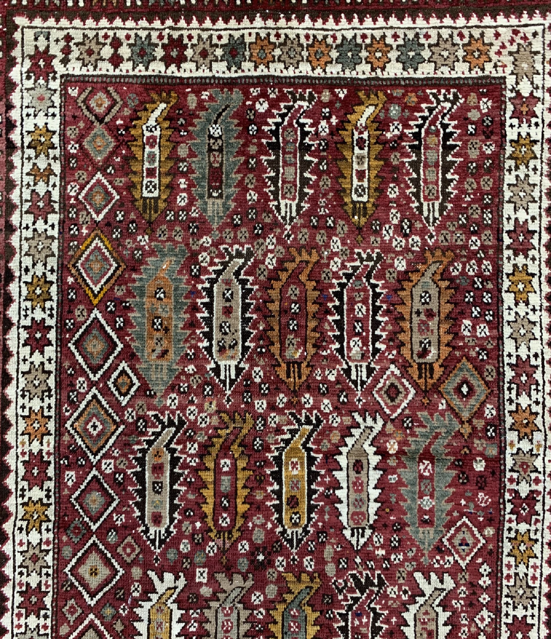 Detail c: Antiker Kazak, Kaukasus, um 1900, Wolle aufBaumwolle, ca. 180 x 100 cm, EHZ: 2-3(Restauriert)