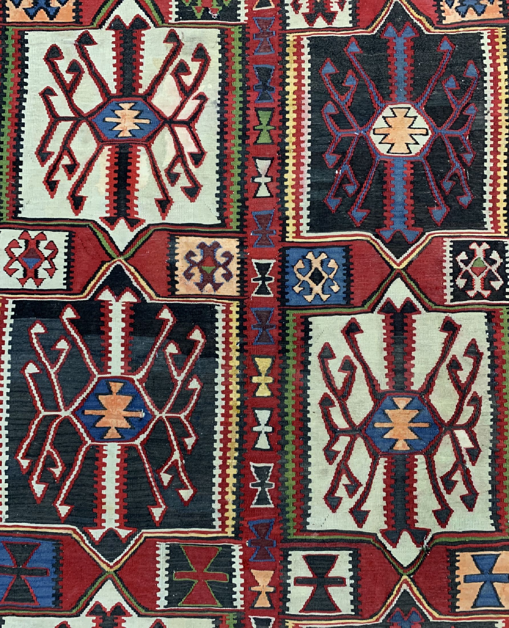 Detail b: Kuba Schirwan Kelim, Kaukasus, 19.Jhd, Wolle auf Wolle, ca. 303 x 190 cm, EHZ: 3