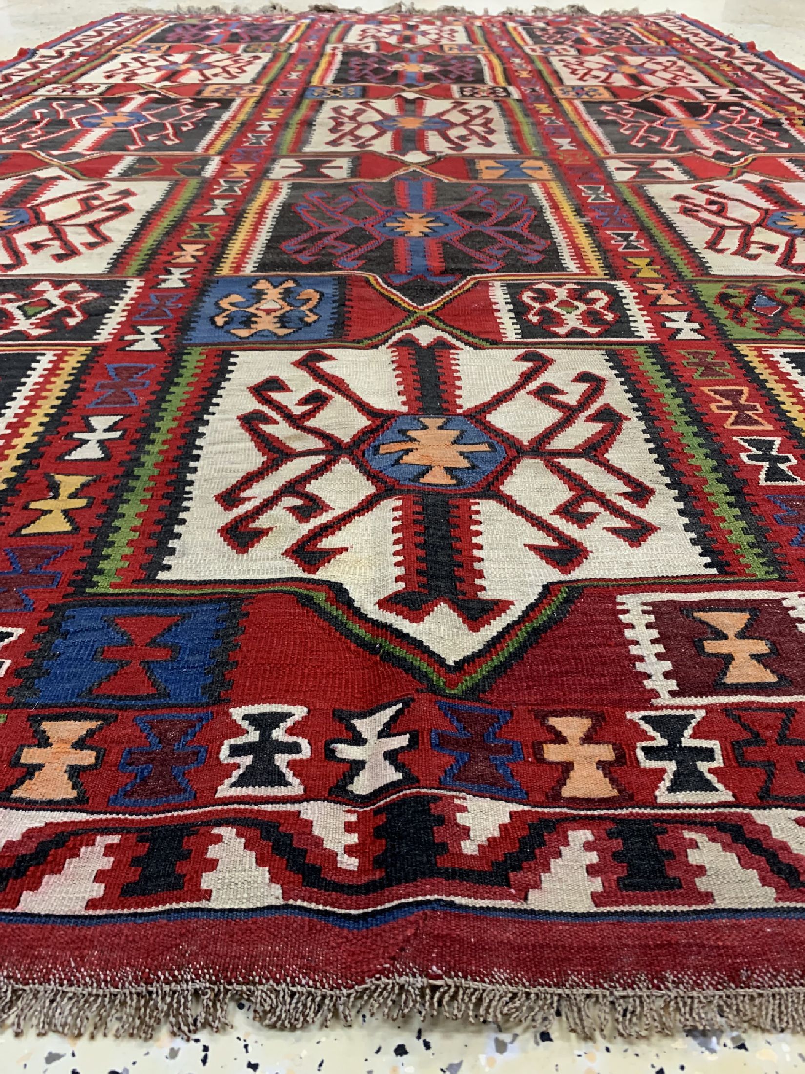 Detail d: Kuba Schirwan Kelim, Kaukasus, 19.Jhd, Wolle auf Wolle, ca. 303 x 190 cm, EHZ: 3