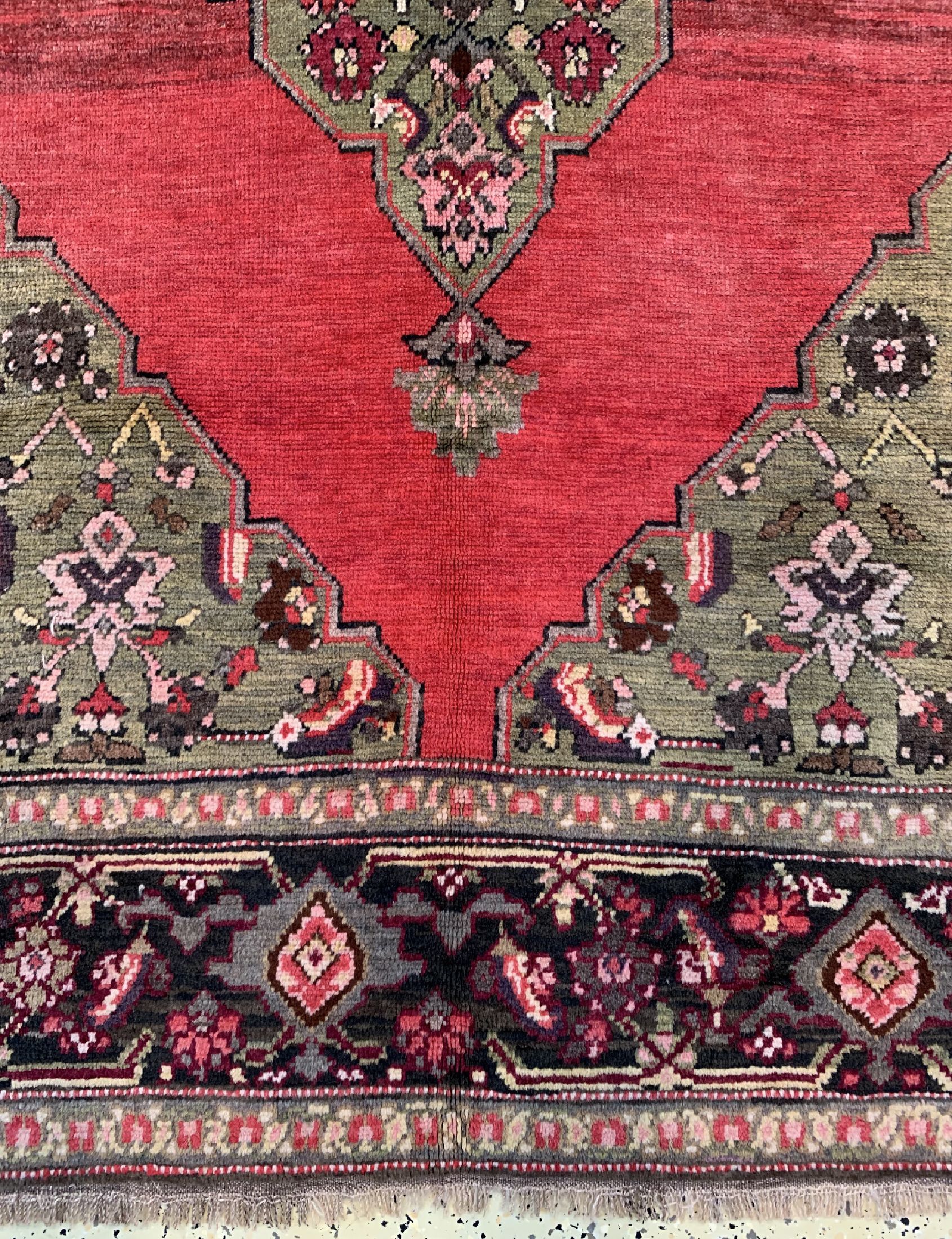 Detail b: Karabagh alt, Kaukasus, um 1930, Wolle auf Wolle, ca. 230 x 165 cm, EHZ: 2-3