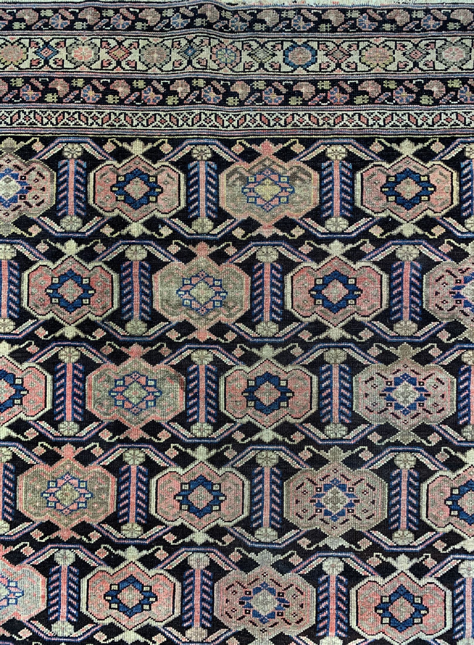 Detail c: Antiker Malayer, Persien, 19.Jhd, Wolle aufBaumwolle, ca. 200 x 130 cm, EHZ: 3-4