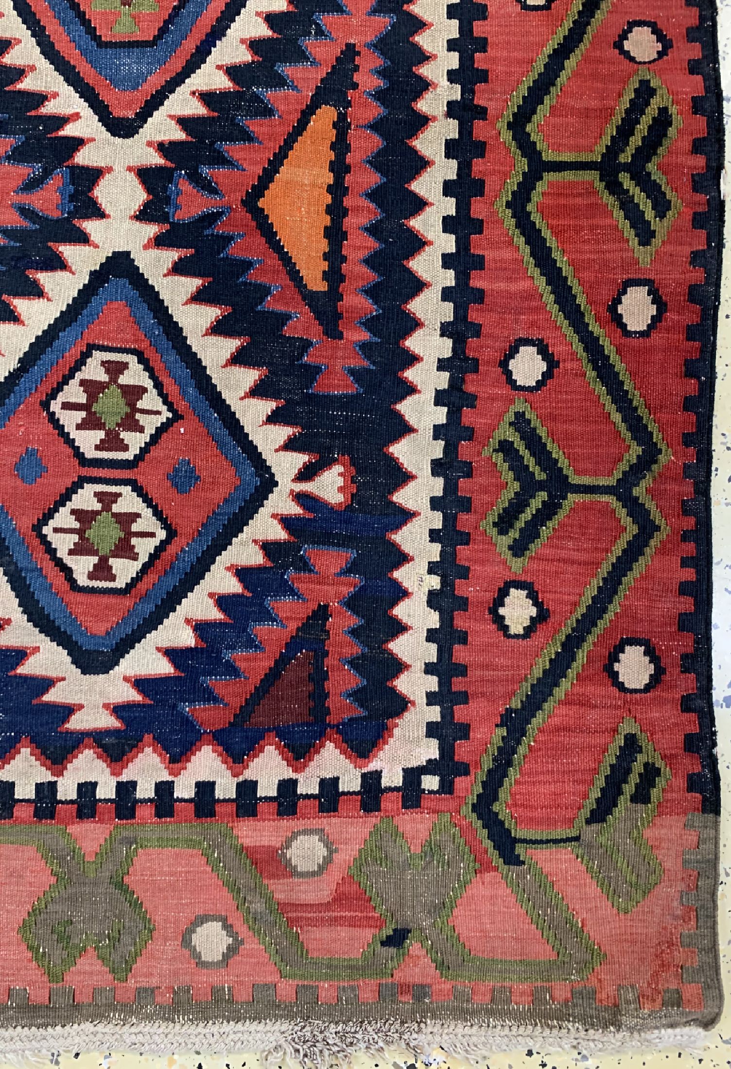 Detail a: Shahsawan Kelim, Persien, um 1940, Wolle auf Baumwolle, ca. 310 x 154 cm, EHZ: 2