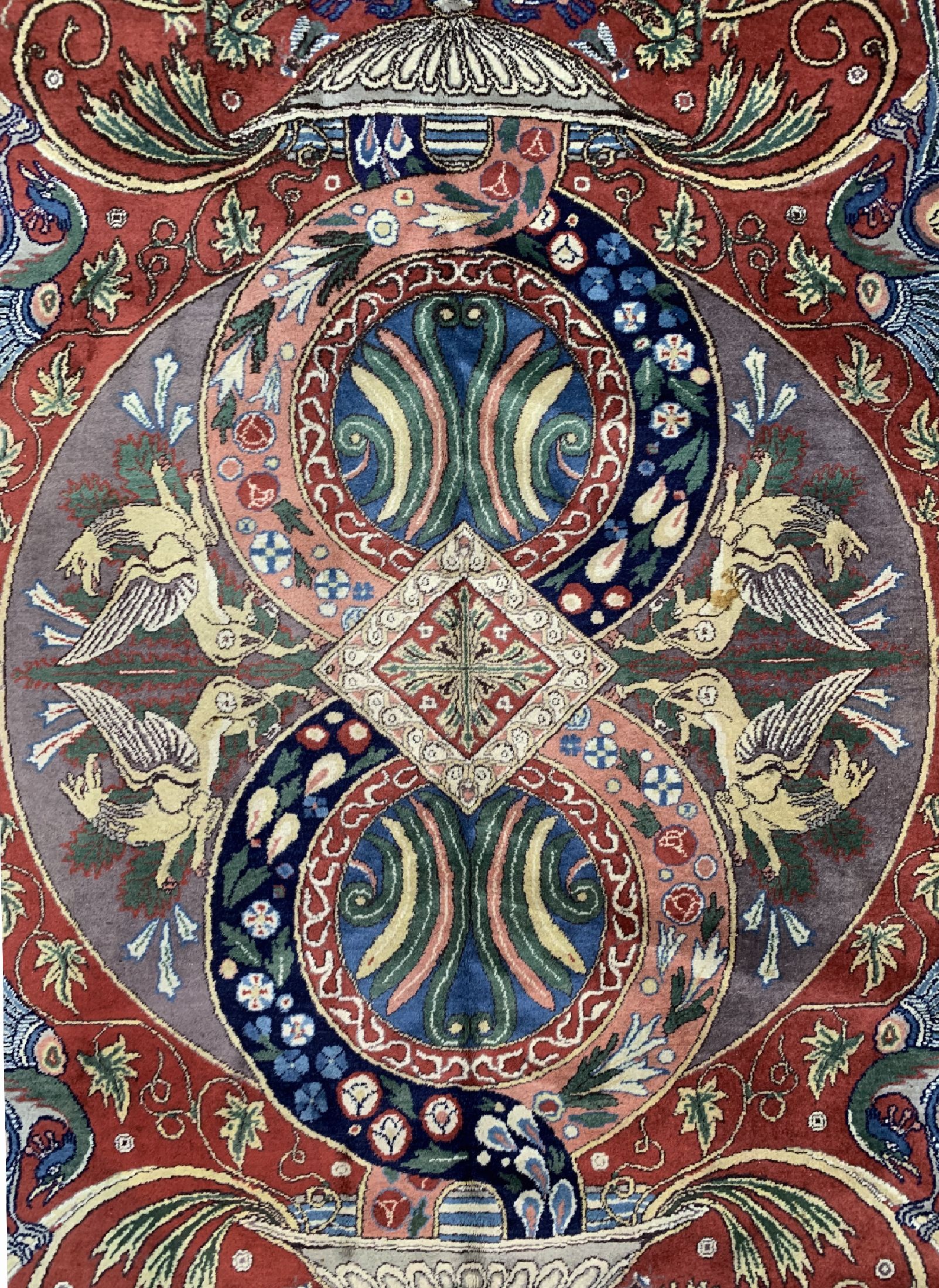Detail c: Täbriz alt, Balkan, ca. 60 Jahre, Wolle aufBaumwolle, ca. 380 x 280 cm, Reinigungsbedürftig, EHZ: 2