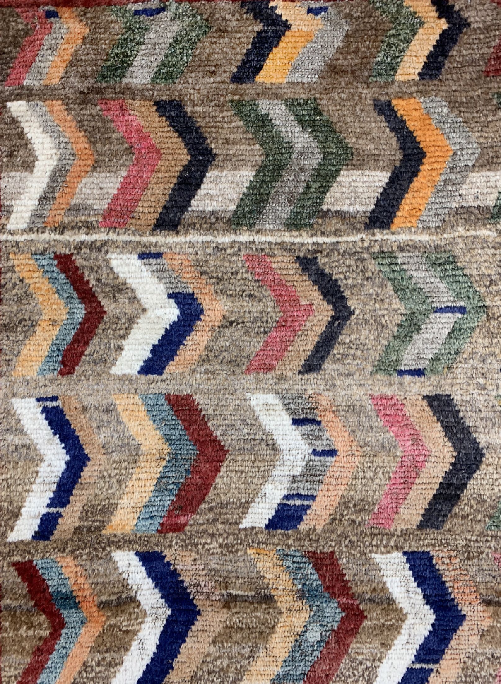 Detail b: Gabbeh alt, Persien, um 1940, Wolle auf Wolle, ca. 135 x 91 cm, EHZ: 3